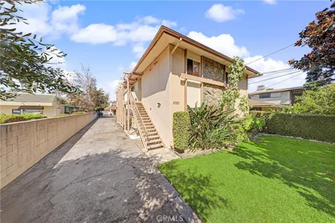 2521 S 6th