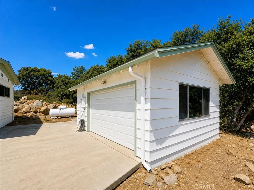 114 Salaine Drive Bodfish, CA 93205