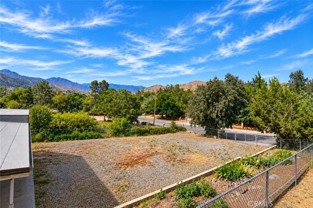 114 Salaine Drive Bodfish, CA 93205