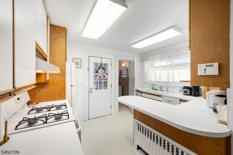18 Chestnut St Boonton Town, NJ 07005