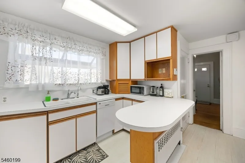 18 Chestnut St Boonton Town, NJ 07005