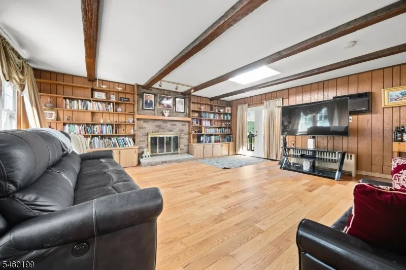 18 Chestnut St Boonton Town, NJ 07005