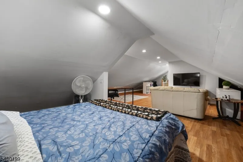 18 Chestnut St Boonton Town, NJ 07005