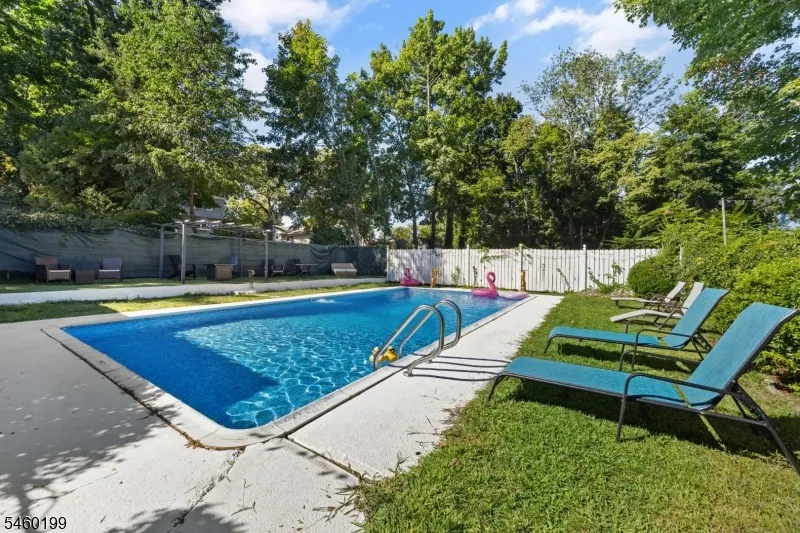 18 Chestnut St Boonton Town, NJ 07005