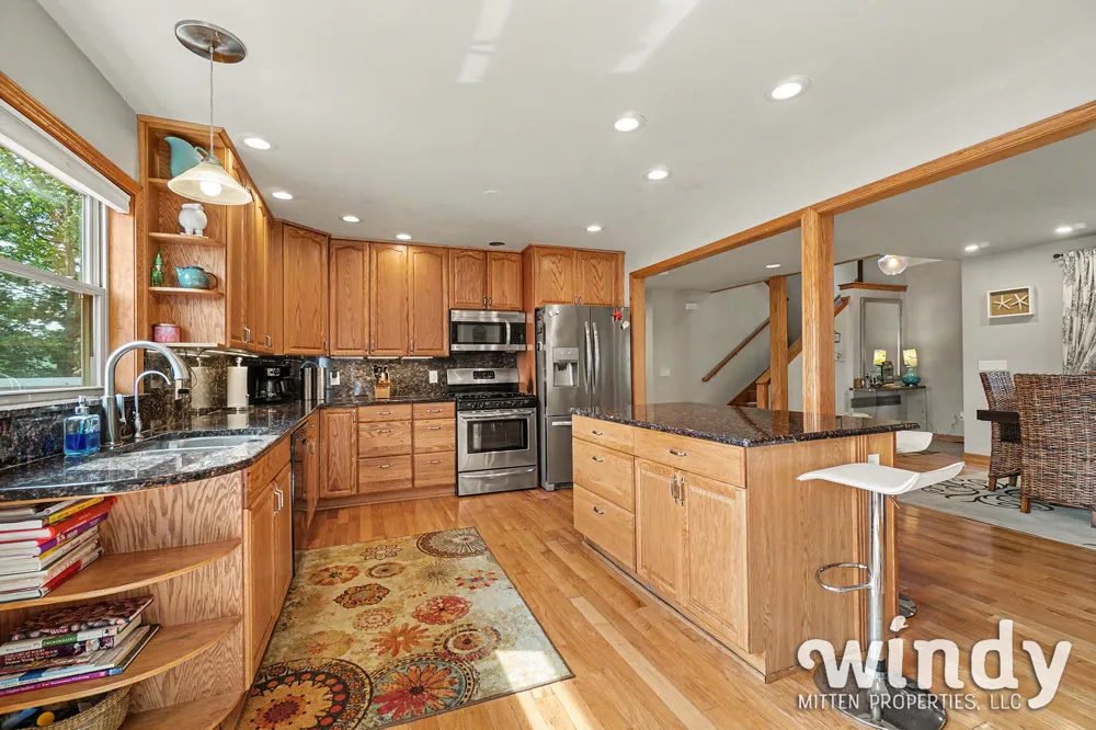 4971 Shoreview Drive Coloma, MI 49038