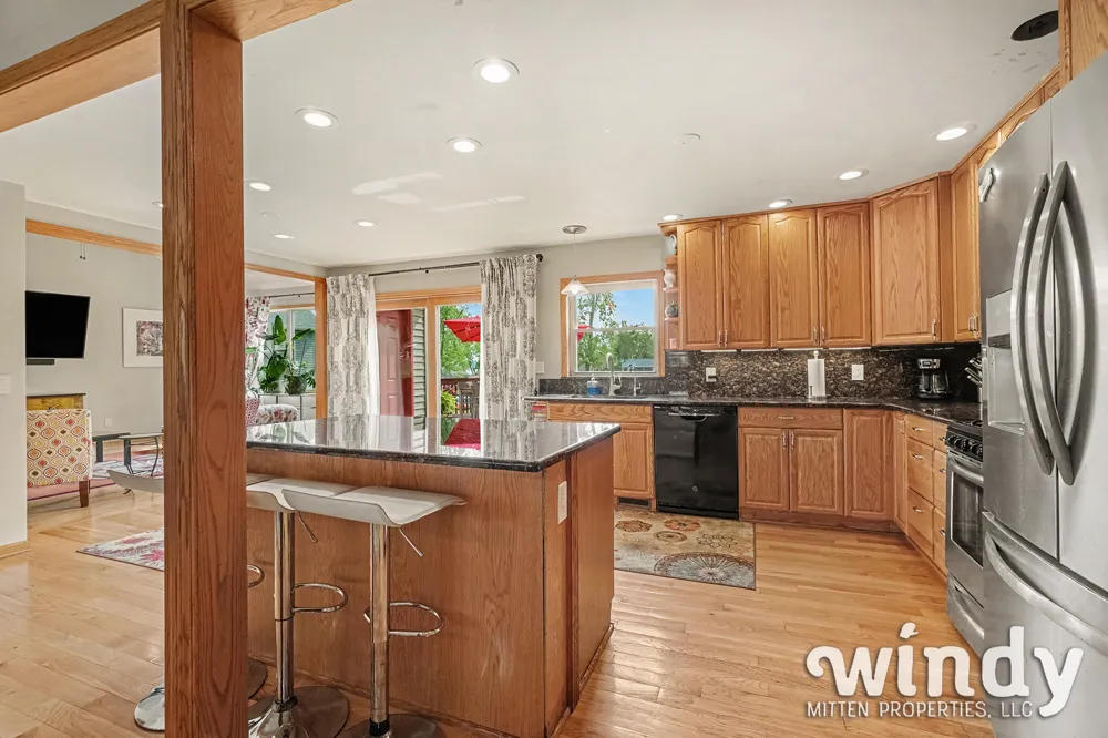 4971 Shoreview Drive Coloma, MI 49038