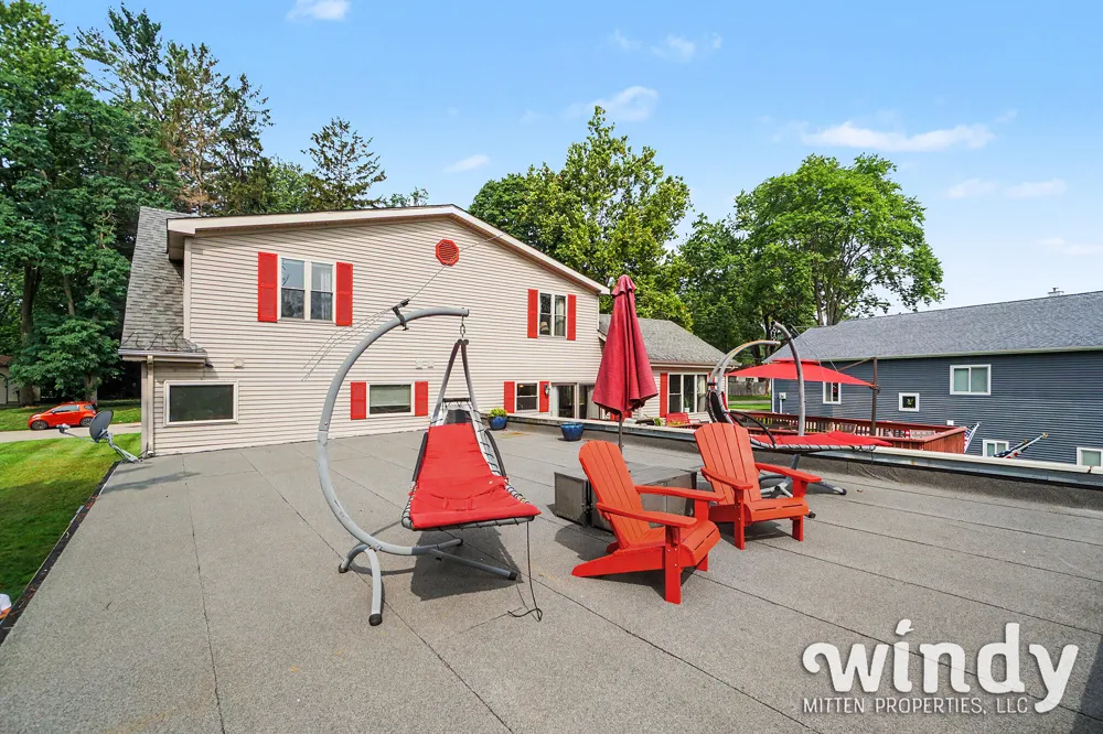 4971 Shoreview Drive Coloma, MI 49038