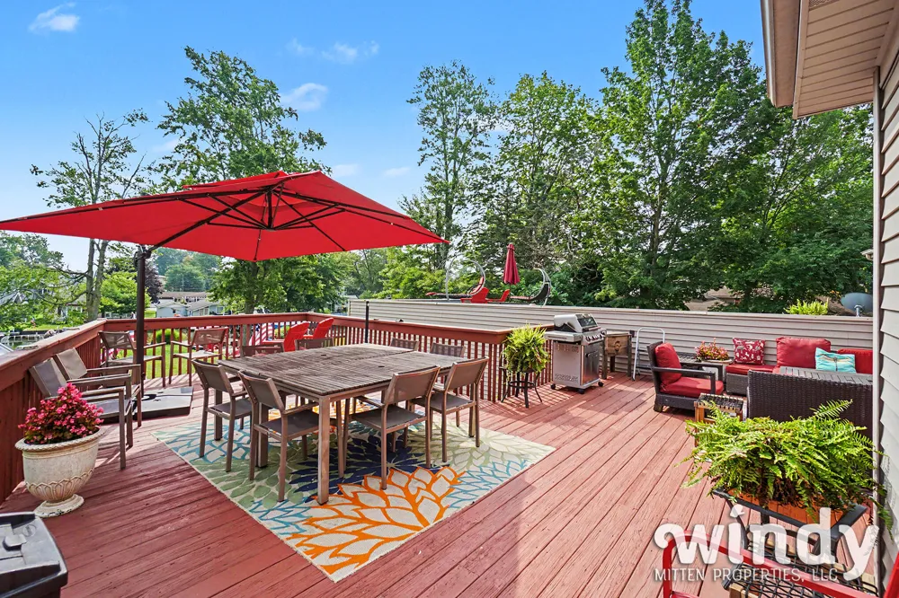 4971 Shoreview Drive Coloma, MI 49038