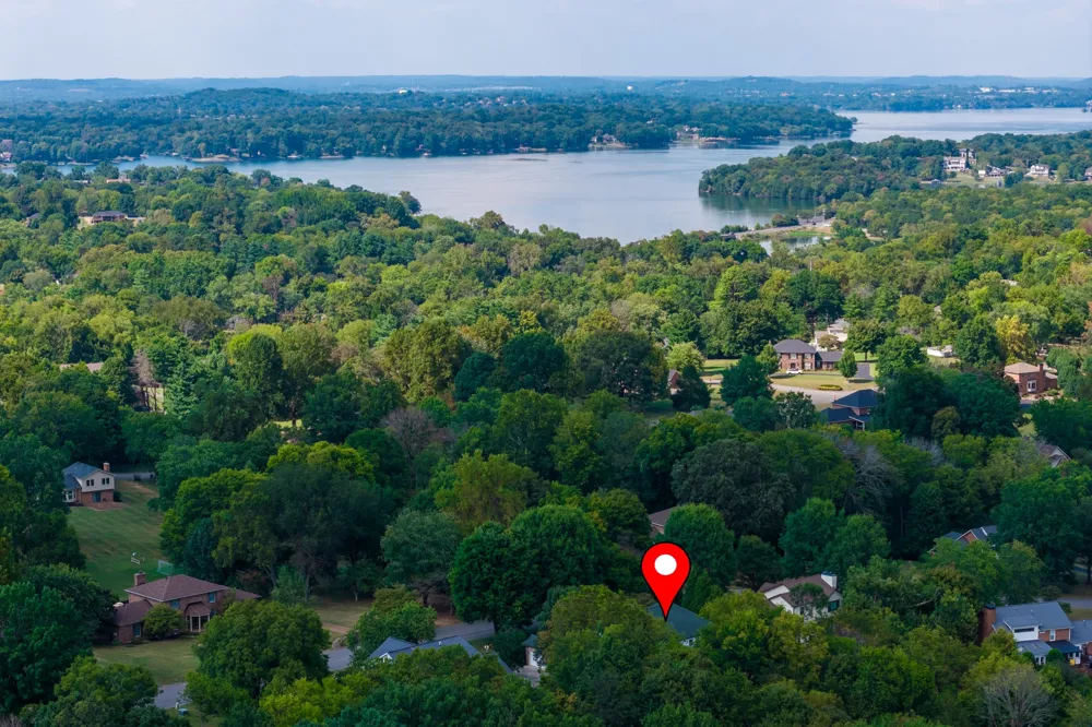 5524 W Shady Trl Old Hickory, TN 37138