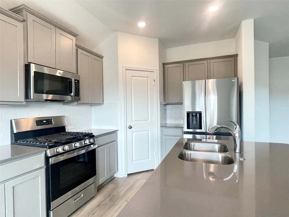 431 Sebring Circle Hutto, TX 78634