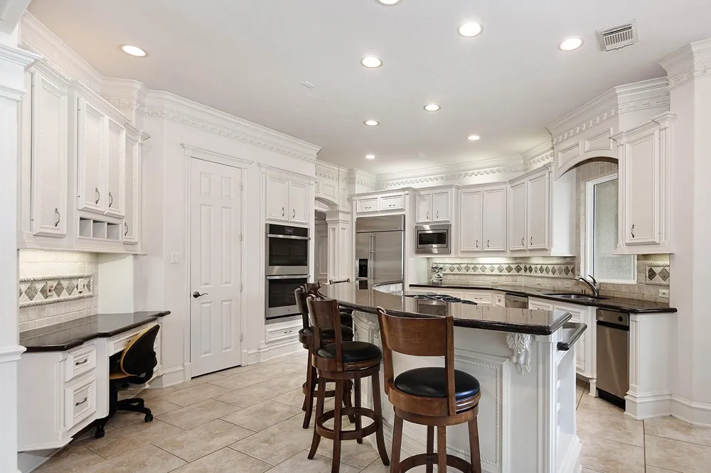 10 Snow Pond Place The Woodlands, TX 77382