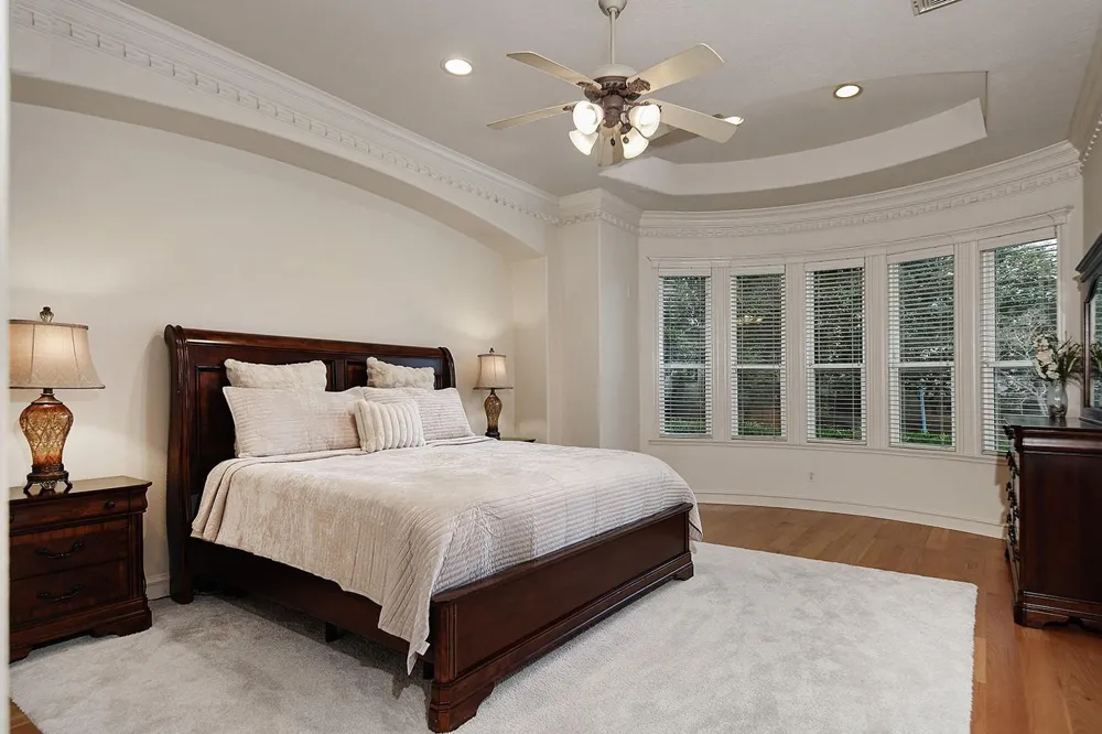 10 Snow Pond Place The Woodlands, TX 77382