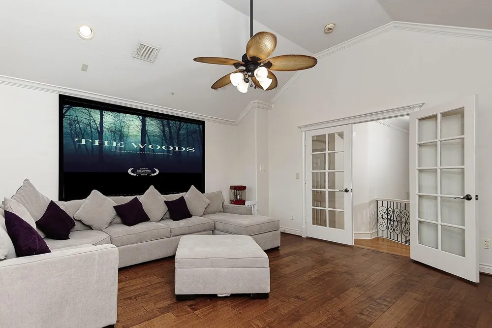 10 Snow Pond Place The Woodlands, TX 77382