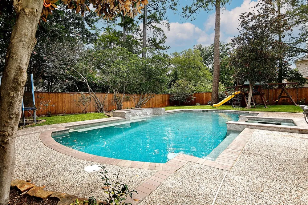 10 Snow Pond Place The Woodlands, TX 77382