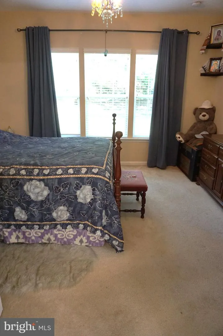 103 SPARROW DRIVE Hamilton, NJ 08690