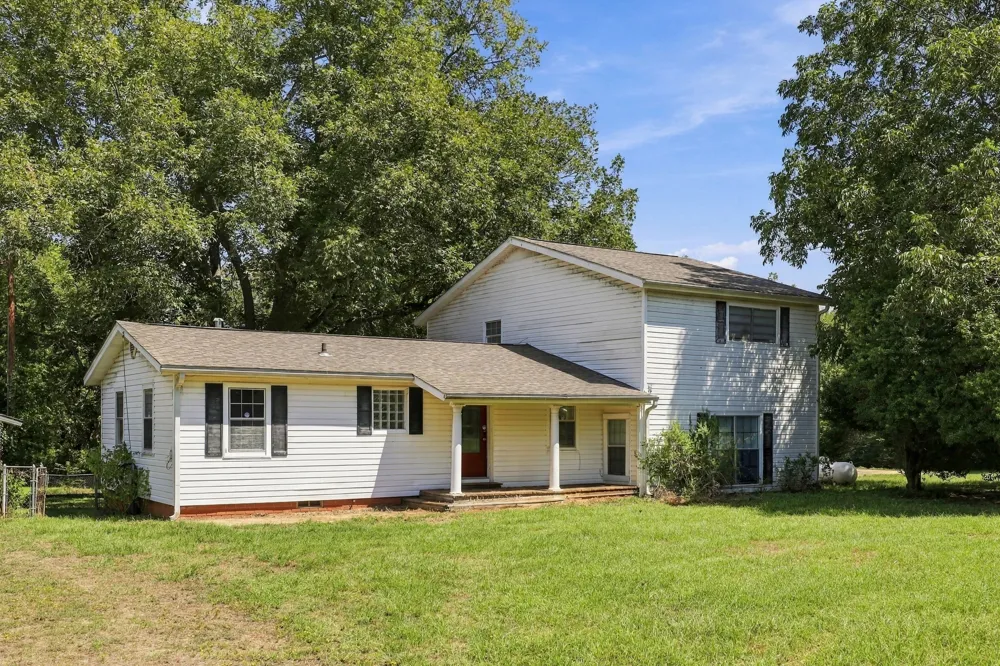 3357 E Fm 323 Palestine, TX 75801