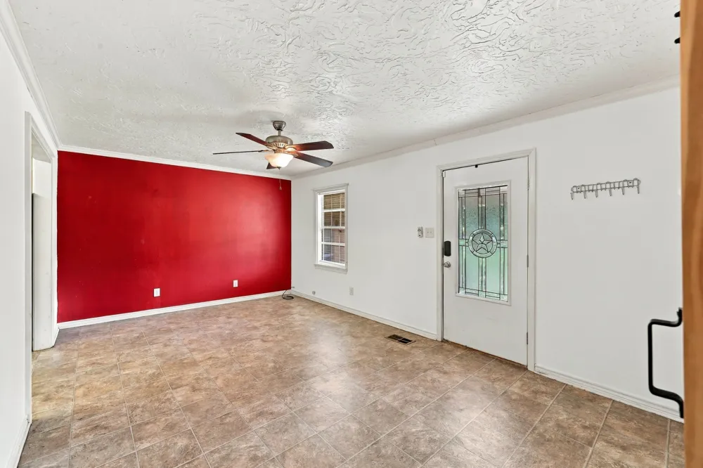 3357 E Fm 323 Palestine, TX 75801