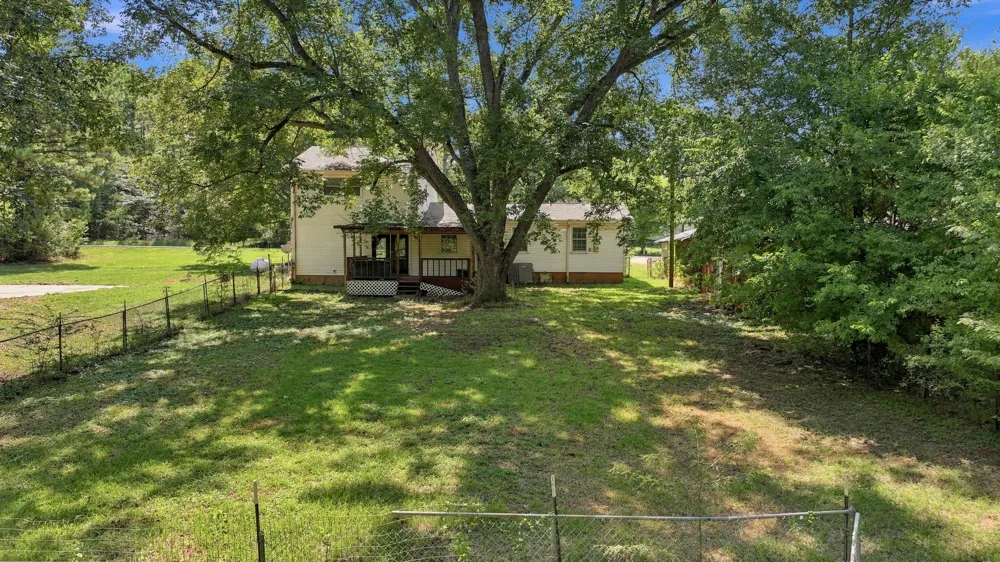 3357 E Fm 323 Palestine, TX 75801