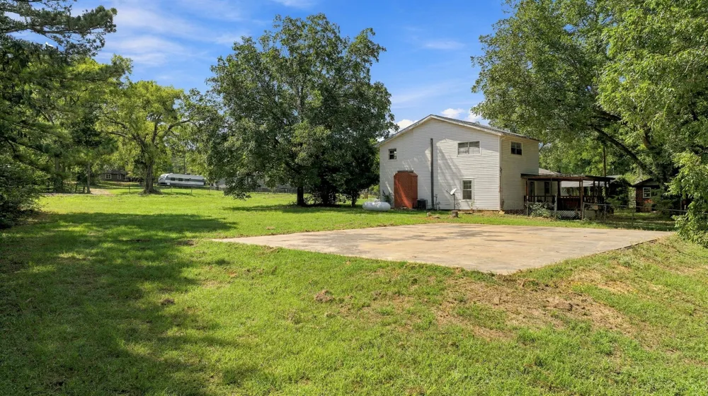 3357 E Fm 323 Palestine, TX 75801