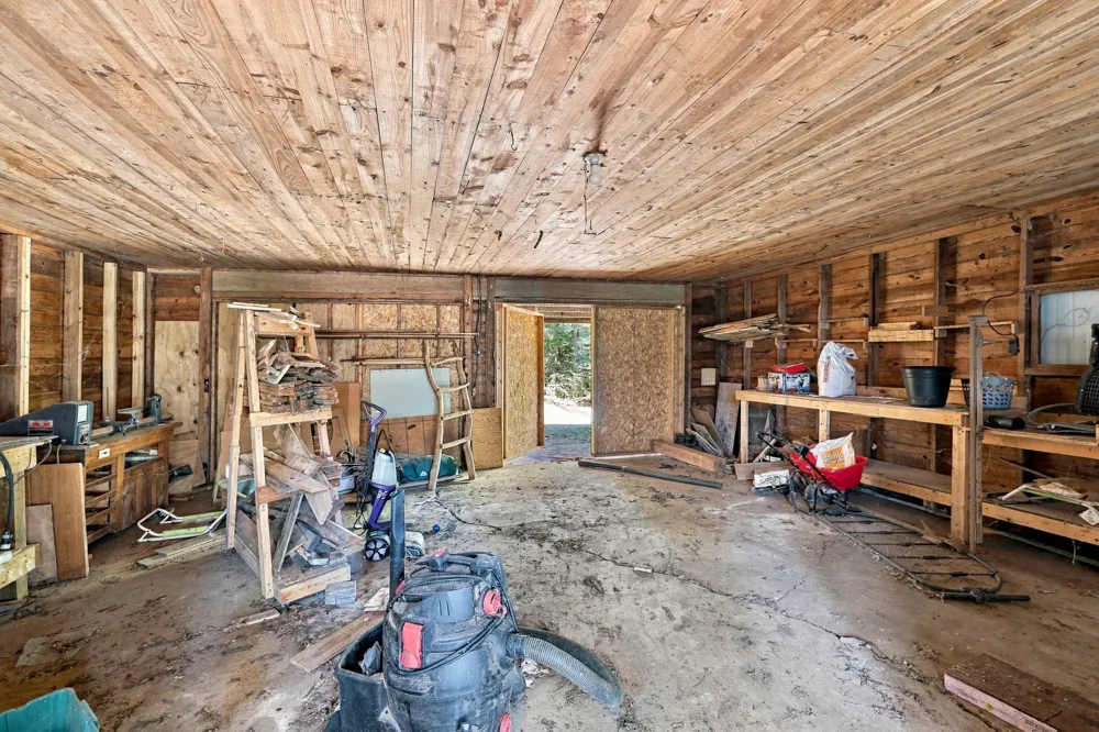 3357 E Fm 323 Palestine, TX 75801