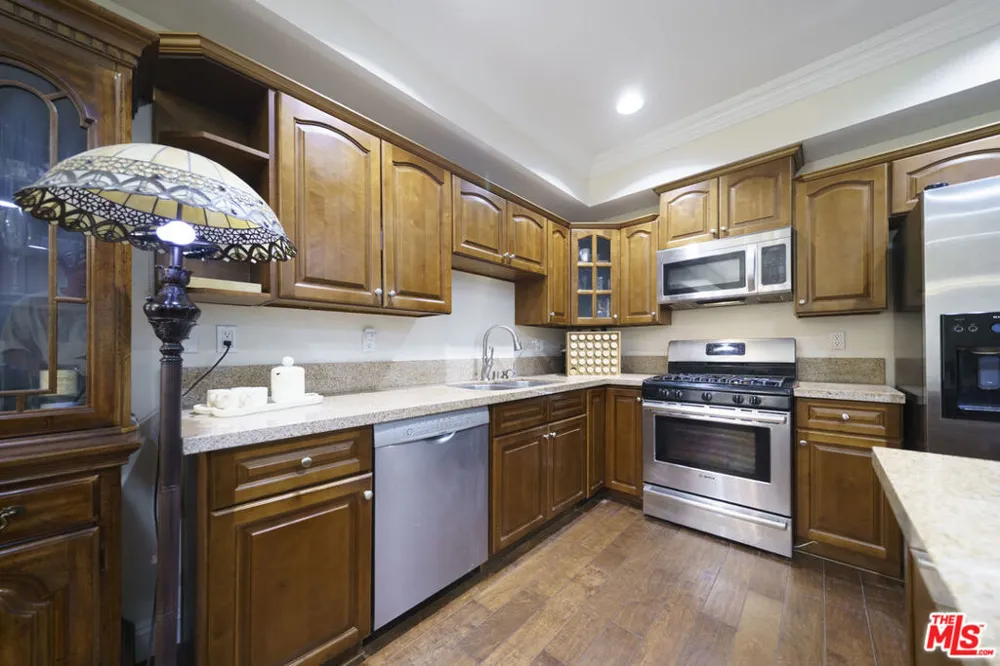 440 S Occidental Boulevard #204 Los Angeles, CA 90057