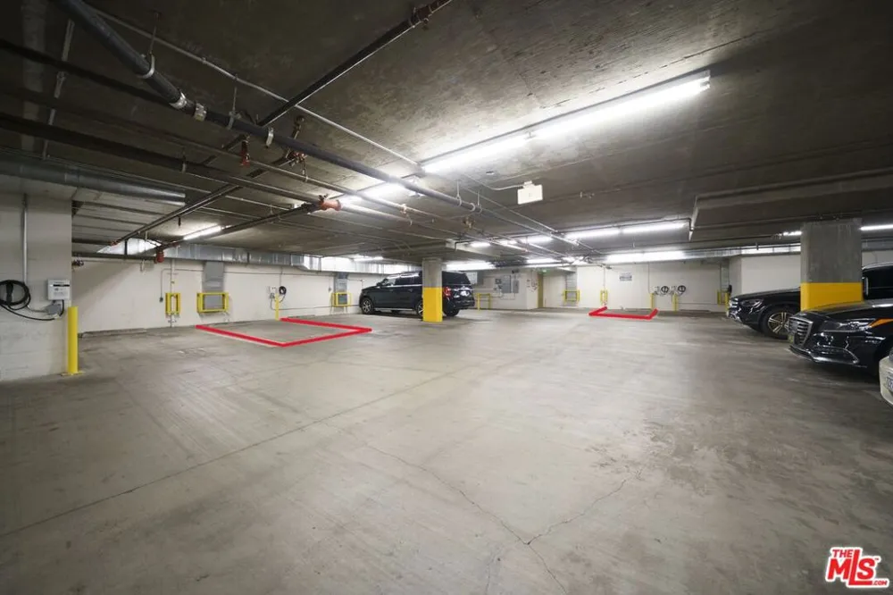 440 S Occidental Boulevard #204 Los Angeles, CA 90057