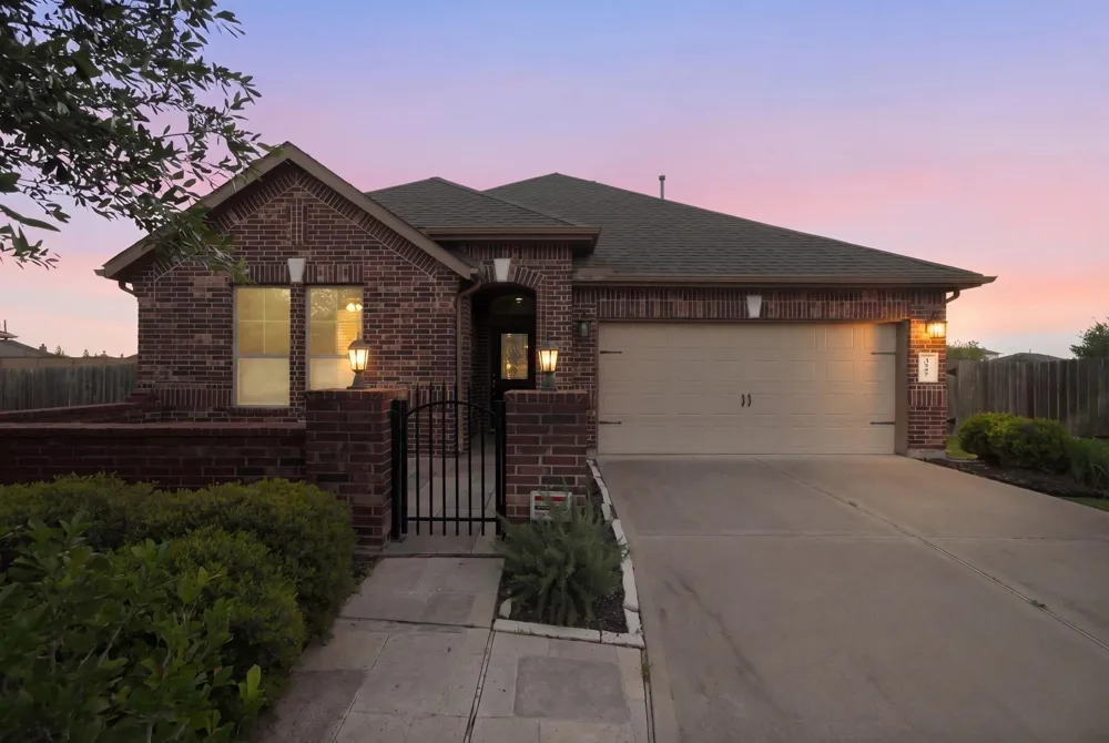3927 Kellys Falls Lane Katy, TX 77494