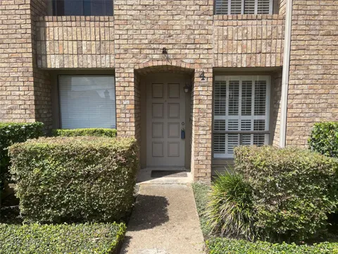 1908 Augusta Drive #4