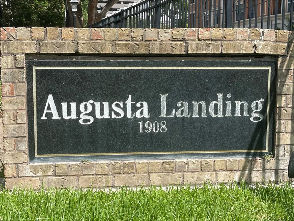 1908 Augusta Drive #4 Hockley, TX 77057