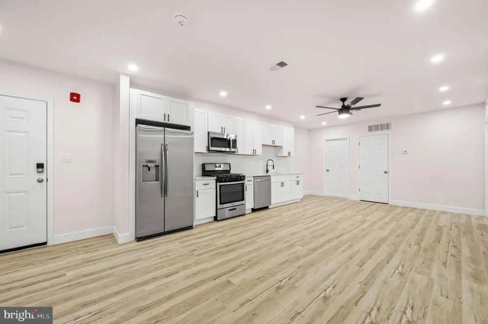 437 W GIRARD AVENUE #1 Philadelphia, PA 19123