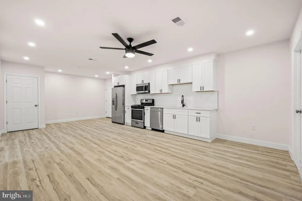 437 W GIRARD AVENUE #1 Philadelphia, PA 19123