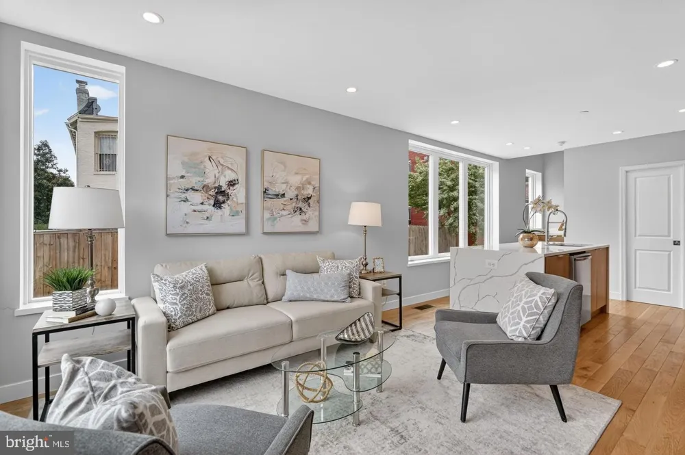 1516 C STREET NE Washington, DC 20002