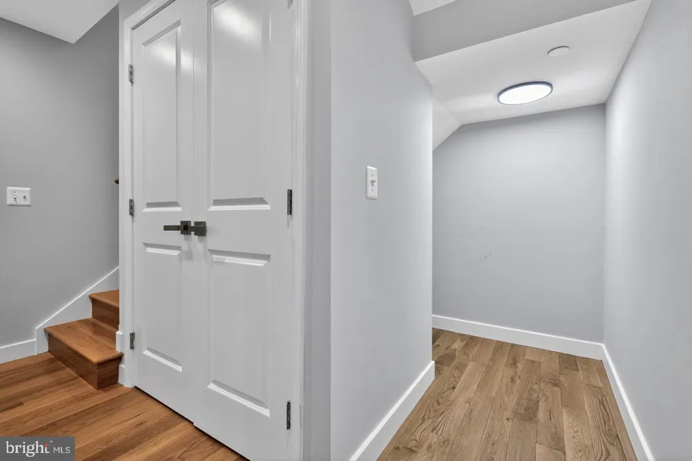 1516 C STREET NE Washington, DC 20002