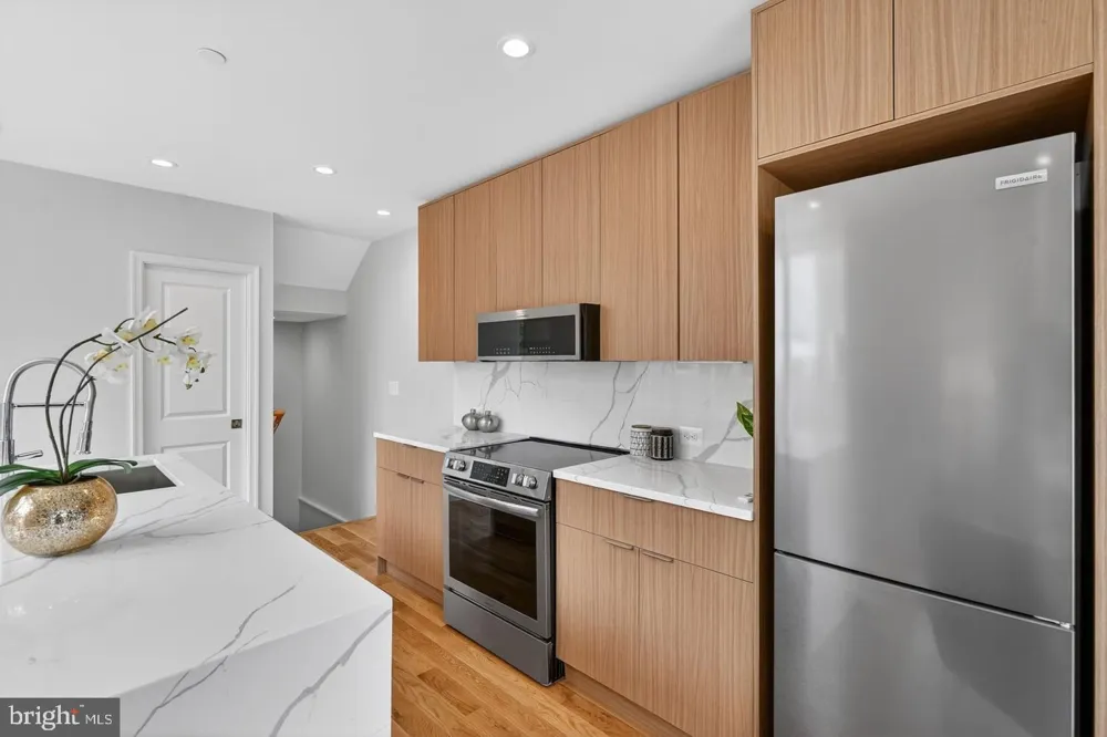 1516 C STREET NE Washington, DC 20002