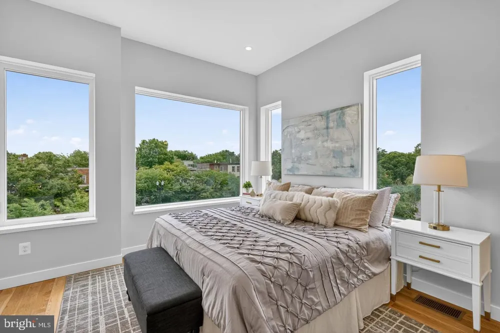 1516 C STREET NE Washington, DC 20002
