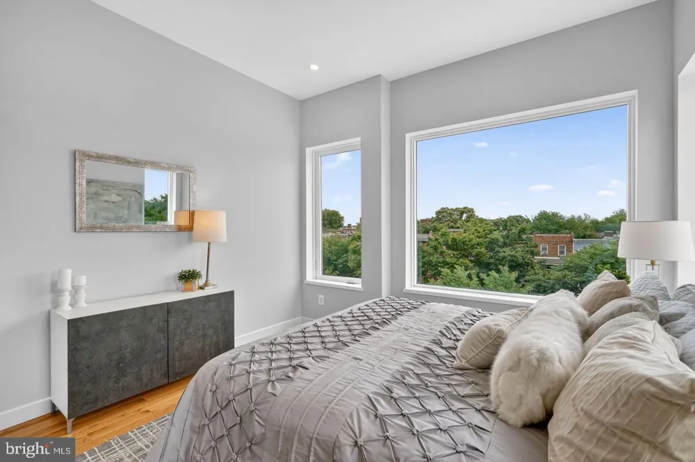 1516 C STREET NE Washington, DC 20002