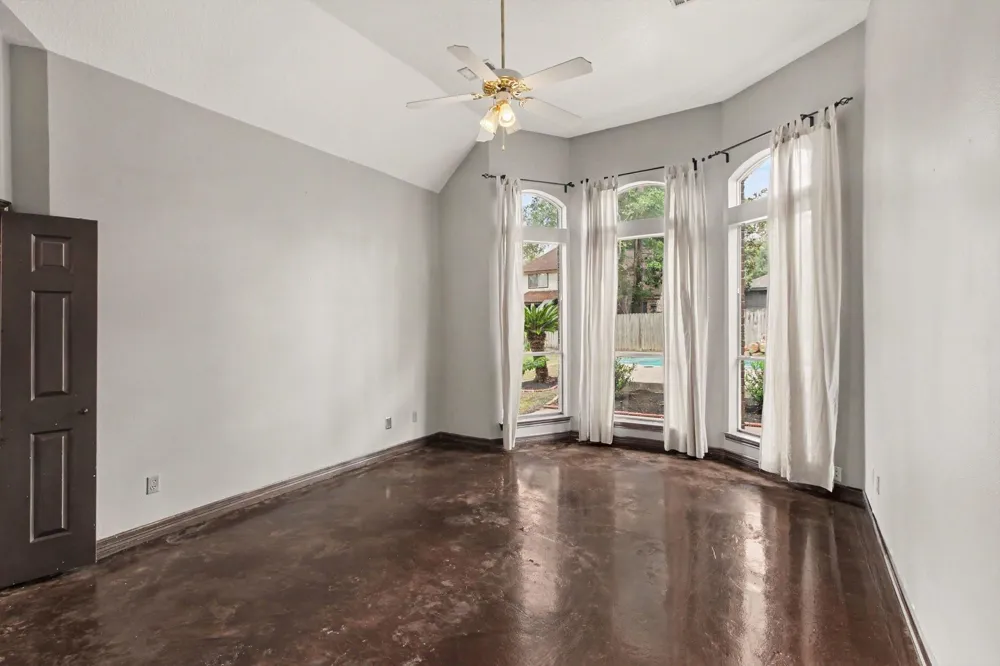 551 Stephen F Austin Drive Conroe, TX 77302