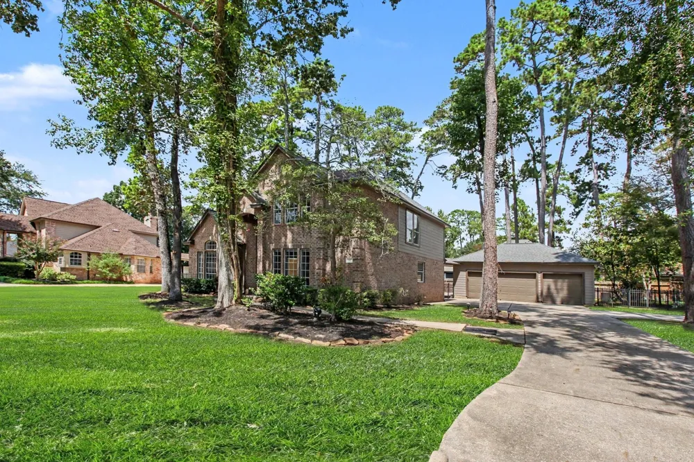 551 Stephen F Austin Drive Conroe, TX 77302