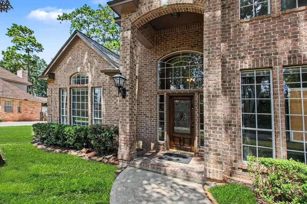 551 Stephen F Austin Drive Conroe, TX 77302