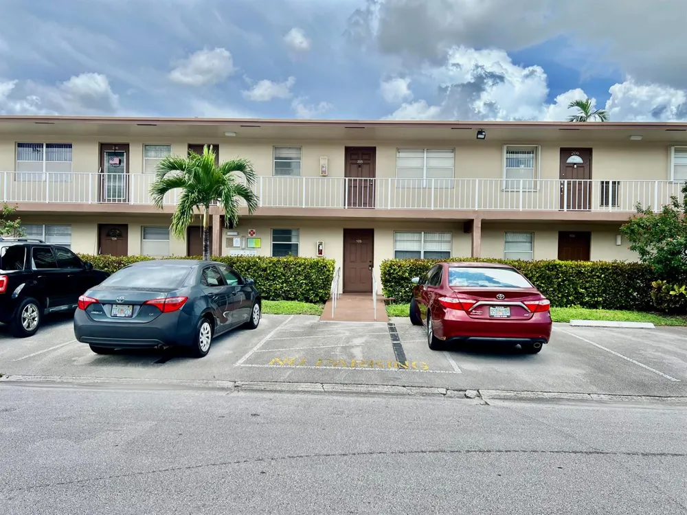 7205 NW 5TH PLACE #105 Margate, FL 33063