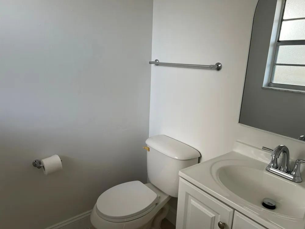 7205 NW 5TH PLACE #105 Margate, FL 33063