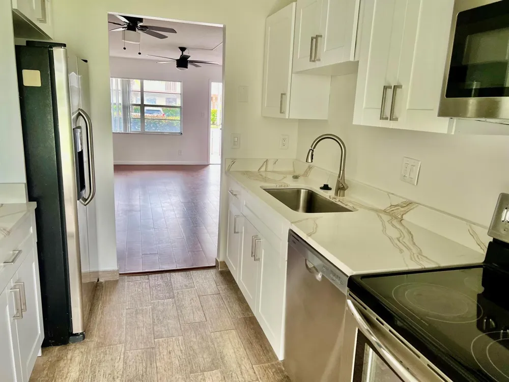 7205 NW 5TH PLACE #105 Margate, FL 33063