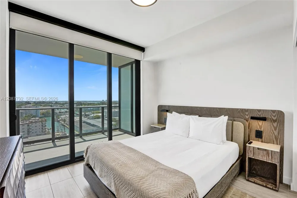 580 72 unit 1110 #1110 Miami, FL 33141