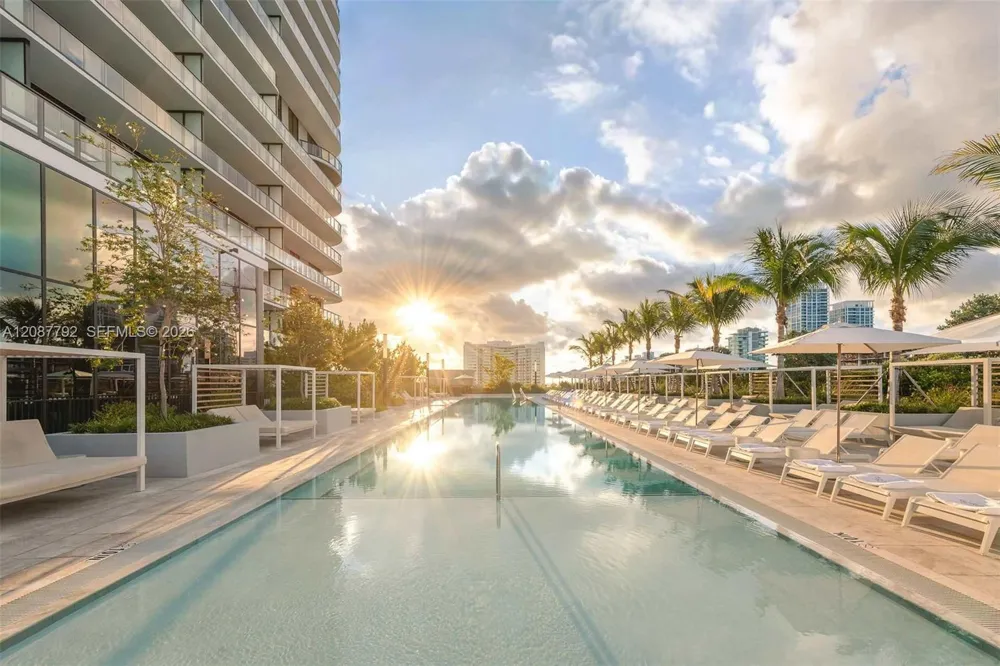 580 72 unit 1110 #1110 Miami, FL 33141