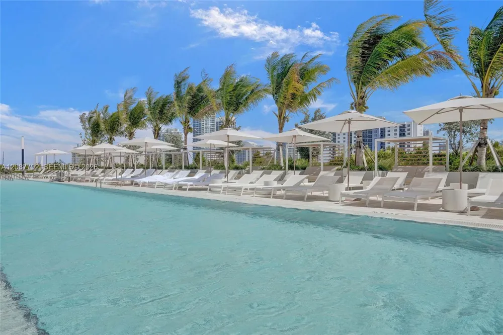 580 72 unit 1110 #1110 Miami, FL 33141