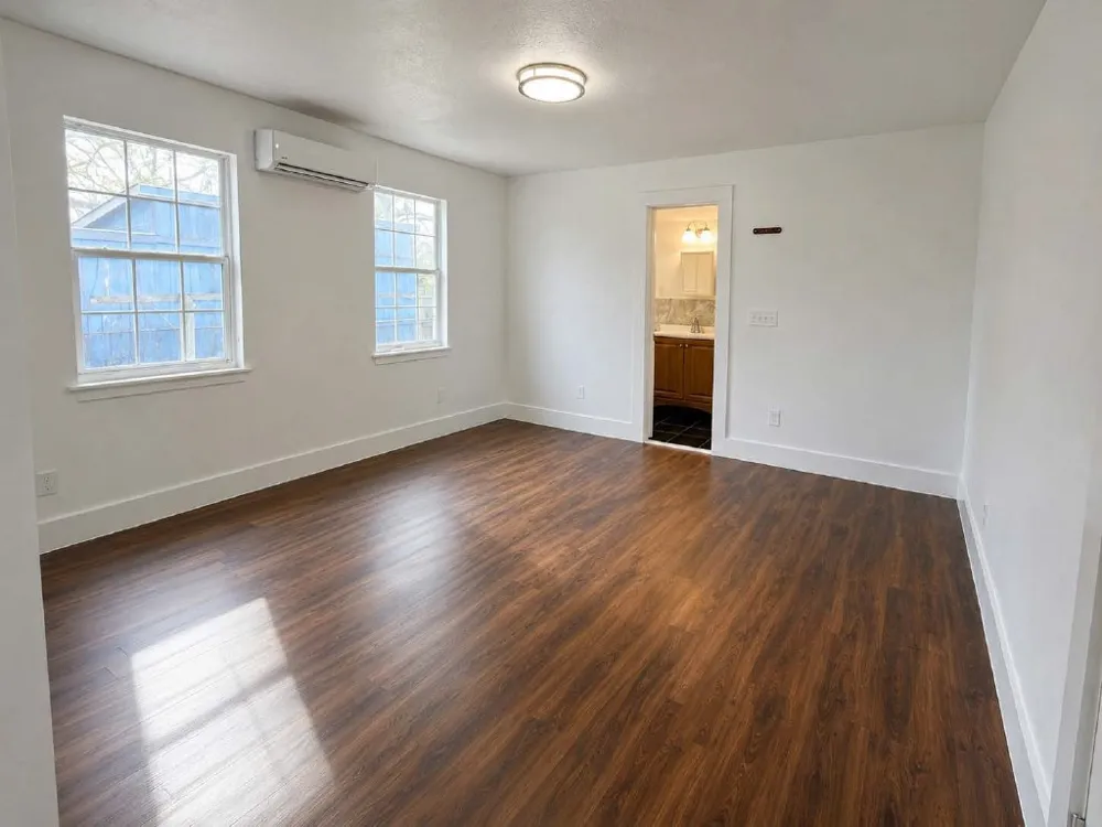 4611 Milburn Lane Austin, TX 78702