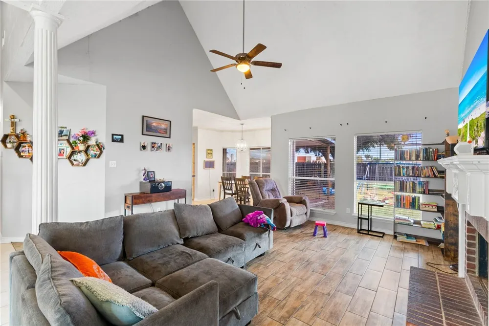 4922 Kerrville Drive Corpus Christi, TX 78413