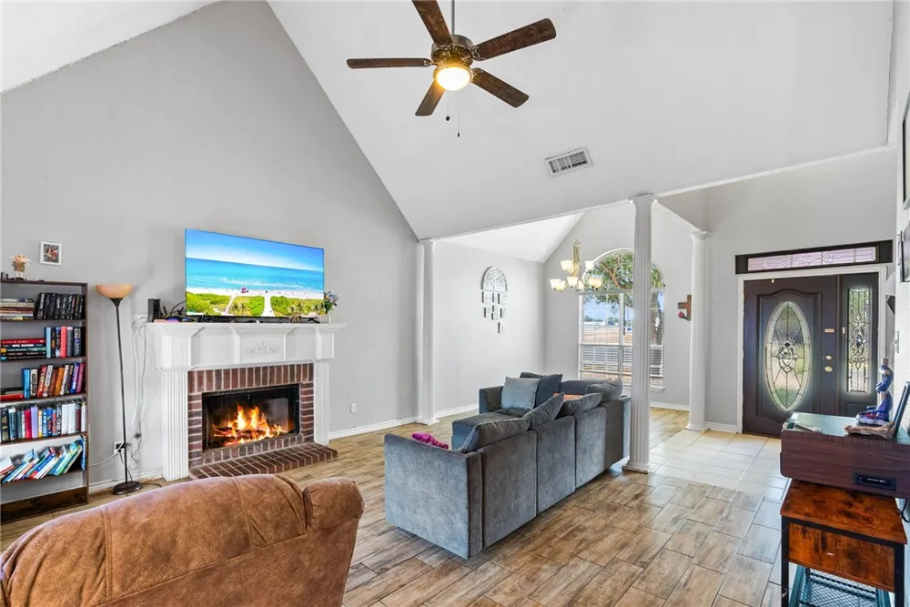 4922 Kerrville Drive Corpus Christi, TX 78413