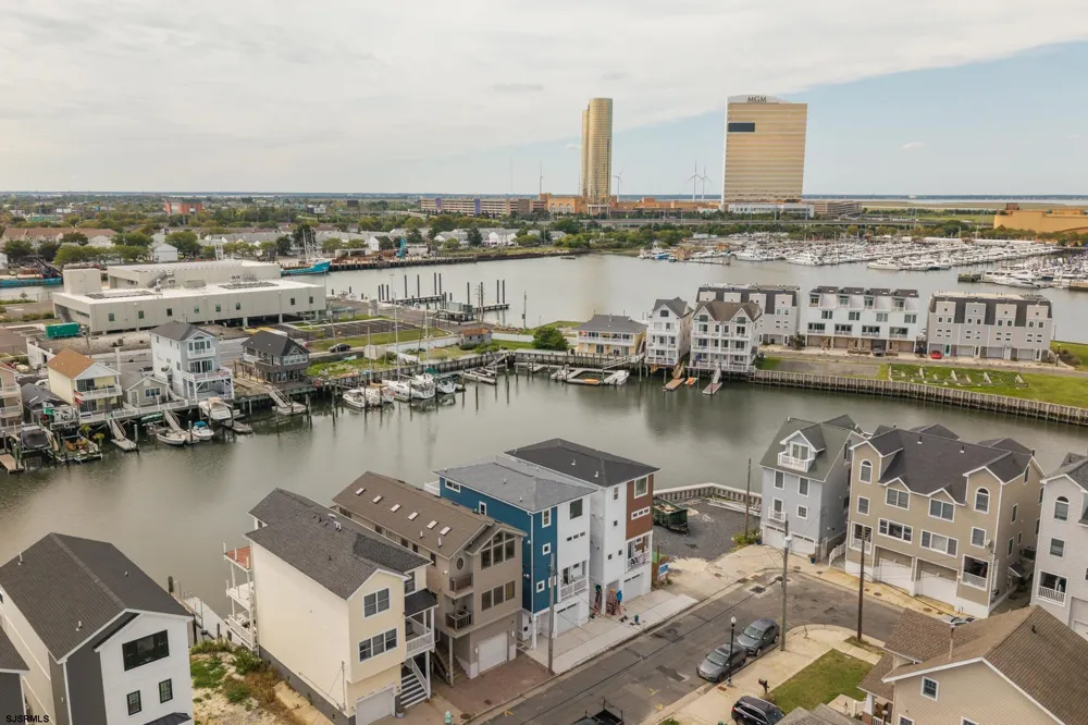 618 N Connecticut Ave Atlantic City, NJ 08401