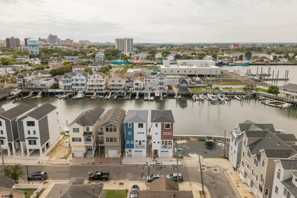 618 N Connecticut Ave Atlantic City, NJ 08401